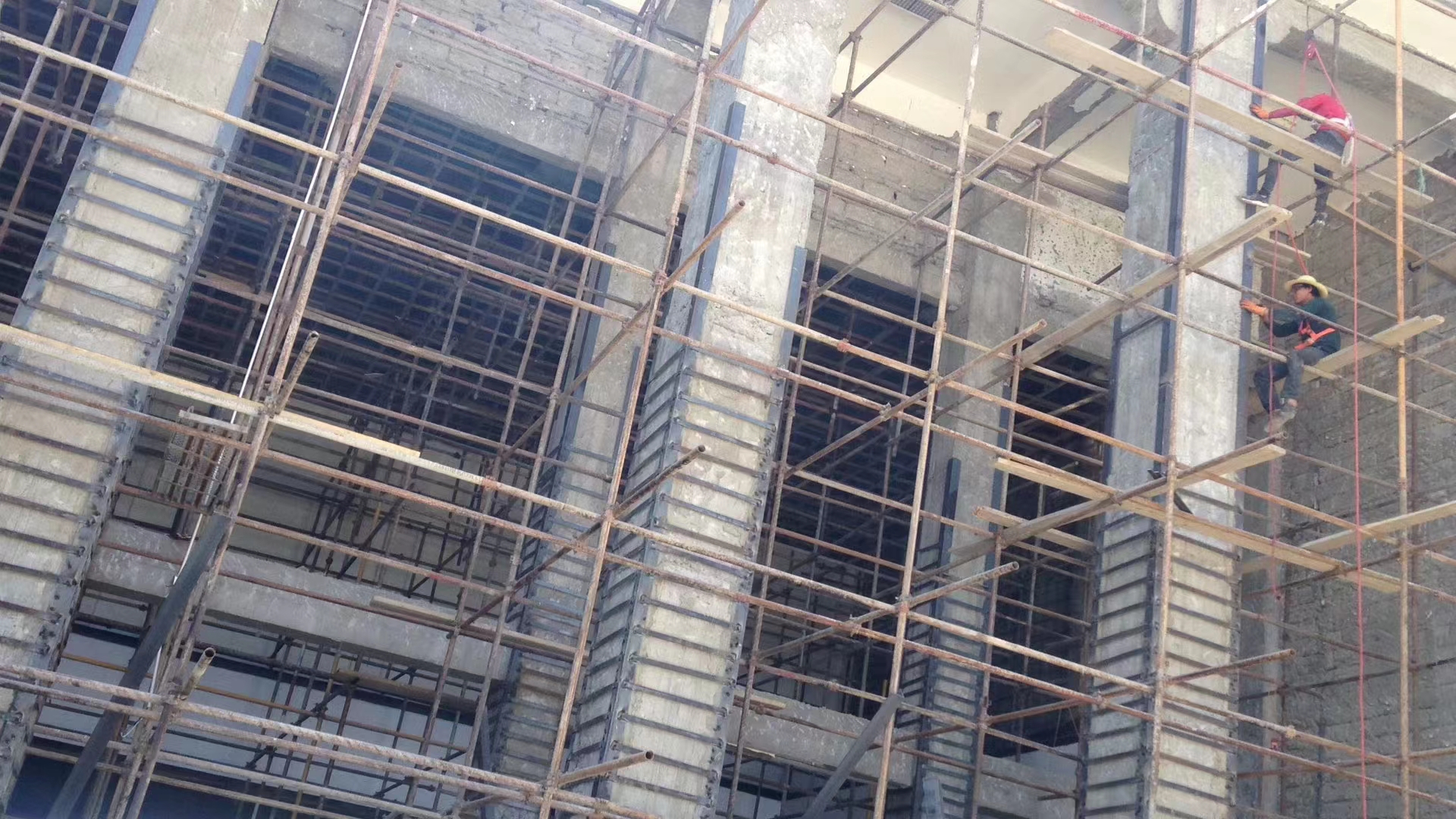 松山湖管委会砖混结构如何加固改造